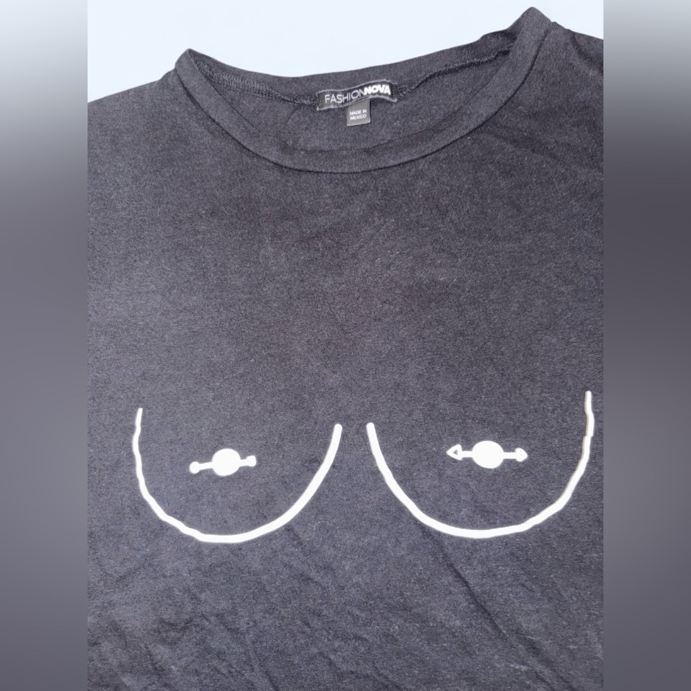 Fashion Nova Black Graphic Crop Top Edgy Minimal Line Art Tee Size XL - Picture 3 of 5
